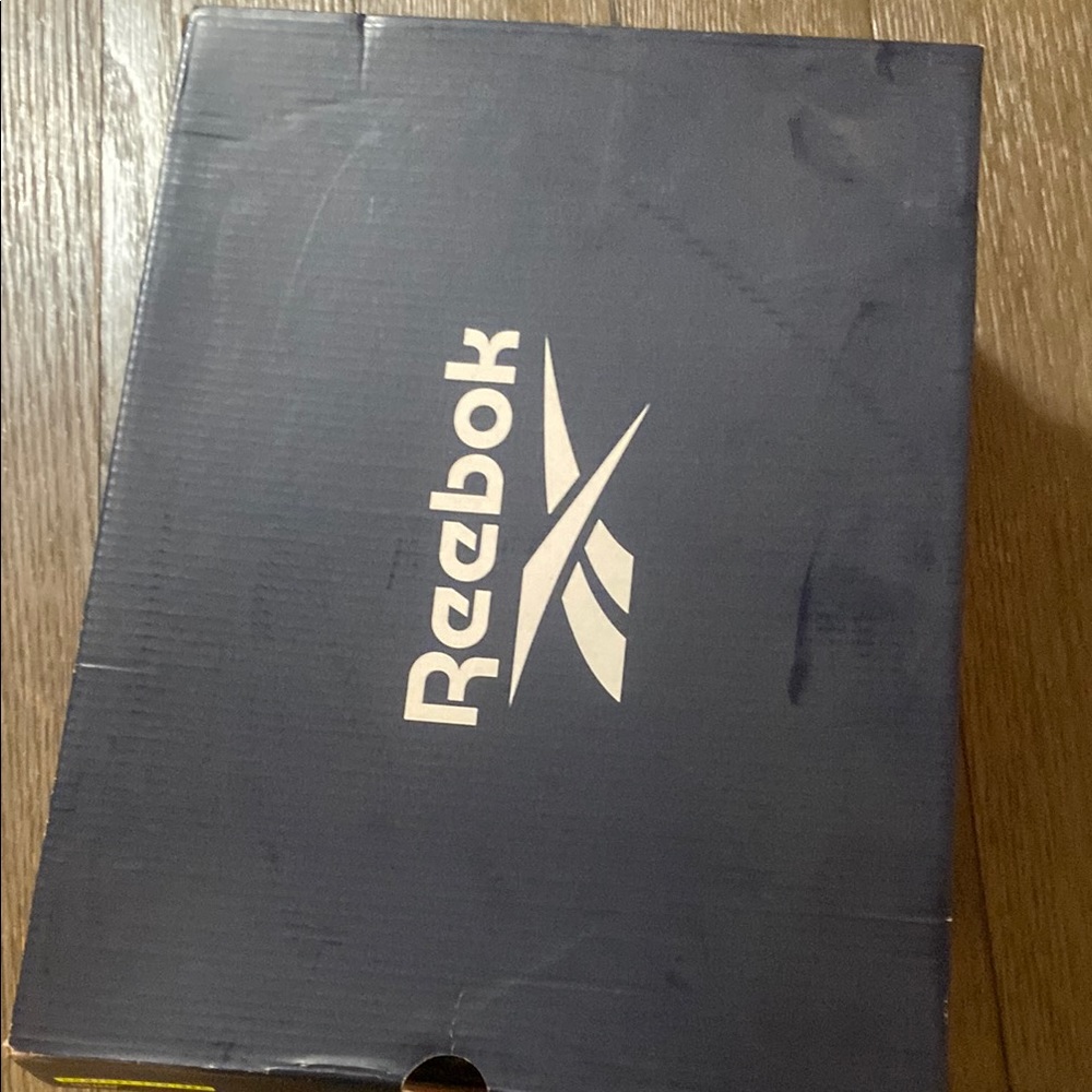 Reebok More Buckets Men's Black and White Athletic Shoes. NIB. Mens size 10.5 - Picture 10 of 10